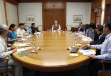 कोविड-19 और इन्फ्लुएंजा को लेकर पीएम मोदी ने बुलाई उच्चस्तरीय बैठक, प्रधानमंत्री ने दी सावधानी और सतर्कता बरतने की सलाह