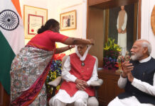 राष्ट्रपति ने लालकृष्ण आडवाणी को आवास पर जाकर दिया भारत रत्न