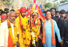 कजरवारा खेरमाई मंदिर से निकली जवारा शोभा यात्रा, दस हजार भक्त हुए शामिल