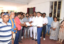 मांगें मानें या आंदोलन के लिए तैयार रहे मेडिकल कॉलेज अस्पताल प्रबंधन, कर्मचारियों ने दी चेतावनी