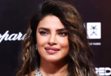 रेड कार्पेट पर देसी स्वैग! Priyanka Chopra के साथ सजेगा Academy Awards priyanka-chopra-graces-the-academy-awards-red-carpet-with-desi-swag