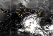 तमिलनाडु के तट से टकराया चक्रवाती तूफान फेंगल, भारी बारिश व तेज हवा ने मचाई तबाही