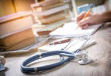 सरकारी डॉक्टरों की निजी प्रैक्टिस पर लगी रोक, ममता सरकार ने जारी किए सख्त निर्देश