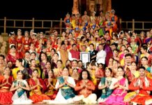 खजुराहो नृत्य समारोह: 24 घंटे 9 मिनट 26 सेकंड तक 139 कलाकारों ने किया शास्त्रीय नृत्य, बना विश्व रिकार्ड