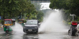 MP Weather Today: MP में बारिश का कहर, सीहोर-रायसेन में रेड अलर्ट जैसी स्थिति, जानिए मौसम का हाल MP Weather Today