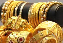 सोना हुआ सस्ता, चांदी के भाव स्थिर, जाने महानगरों के हाल…. सोना