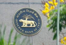 आरबीआई गवर्नर की चेतावनी- सोच-समझकर ही करें एआई का उपयोग