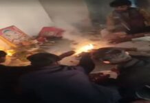 स्कूल में भूत का साया, छात्राएं हो रही बीमार, अब क्लास रुम में झाडफ़ूंक