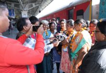 तमिलनाडु-बनारस काशी तमिल संगमम ट्रेन का जबलपुर स्टेशन पर भव्य स्वागत