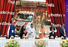डिजिटल मंचों के भ्रामक तरीकों से जुड़ी उपभोक्ता शिकायतों का हो रहा निपटानः प्रल्हाद जोशी