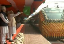देश को मिली पहली वंदे भारत स्लीपर ट्रेन,PM ने दिखाई हरी झंडी
