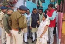 विजय नगर में स्मार्ट मीटर लगाने को लेकर हंगामा, कांग्रेसजनों-बिजली कर्मियों के बीच टकराव