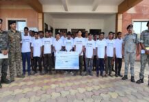 छत्तीसगढ़ के सुकमा में 29 नक्सलियों ने किया आत्मसमर्पण