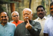 डॉ. भागवत ने कहा कि मतदान के दौरान उम्मीदवारों को नोटा के बजाय योग्य उम्मीदवारों का चयन करना चाहिए