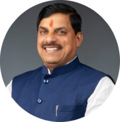 CM निवास में सम्मान