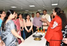 RDVV : प्रो. राजेश कुमार वर्मा ने कहा राष्ट्र की प्रगति तभी संभव है जब समाज में महिलाओं को समान अवसर प्रदान हो