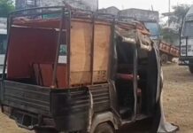 लोडिंग आटो से भारी मात्रा में गांजा जप्त huge-quantity-of-ganja-seized-from-loading-auto