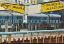 Railway मजिस्ट्रेट की छापेमारी, स्टेशन भोजनालय में मिला नकली पनीर Railway