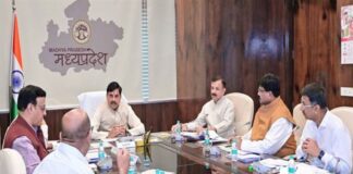 Dr. Yadav gave instructions : प्रदेश में जल्द शुरू होगी “सुगम परिवहन सेवा योजना Dr. Yadav gave instructions