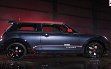 MINI Cooper S GP भारत में Launch ,जिसने देखी वो बस देखता रह गया! MINI Cooper S GP