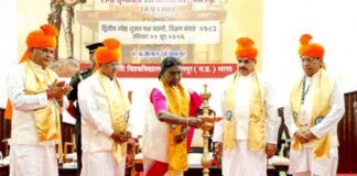 President Murmu : भारतीय संस्कृति और भाषाओं के सम्मान की जिम्मेदारी विश्वविद्यालयों की President Murmu