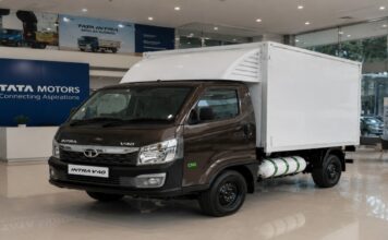 Tata Intra V40 CNG पिकअप ट्रक Launch ,कम खर्च में ज्यादा कमाई Tata Intra V40