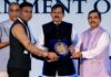 Union Minister प्रह्लाद जोशी ने ऊर्जा सचिव विशेष गढ़पाले को प्रदान किया सम्मान Union Minister