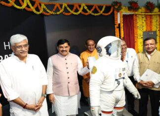 Science and Innovation का उत्कृष्ट उदाहरण है अंतरिक्ष दीर्घा: सीएम Science and Innovation