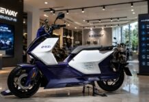 धांसू EV आया भाई! Keeway Hypevolt-R मचा देगा तहलका Keeway Hypevolt-R
