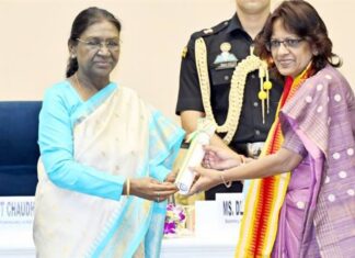 राष्ट्रपति द्रौपदी मुर्मु ने मध्यप्रदेश के 6 शिक्षकों को दिया राष्ट्रीय सम्मान President Droupadi Murmu