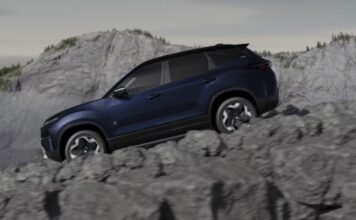 तेज रफ्तार, लंबी रेंज और फास्ट चार्जिंग, ये Electric SUVs हैं खास Tata Harrier EV