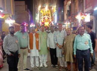 जबलपुर: भगवान के दूल्हा स्वरूप के दर्शन कर पुलकित हुए श्रद्धालु, धूमधाम से निकली गोविंदगंज रामलीला की भव्य राम बारात Ramleela